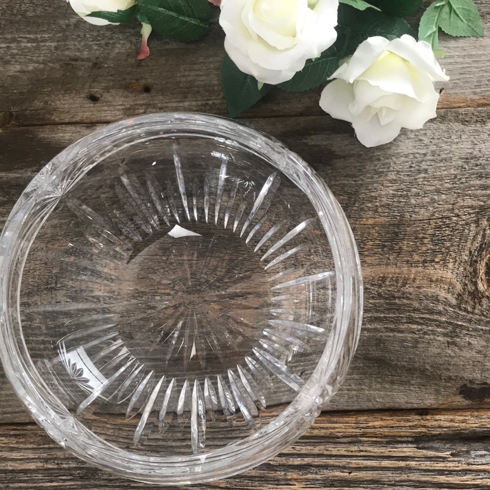 Cut Crystal Large Bowl - Picture 2 of 6